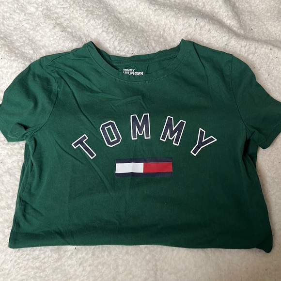 Tommy Hilfiger Tops - Tommy short sleeve tee